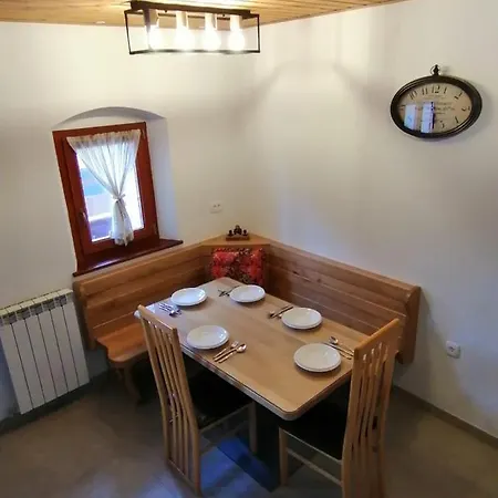 Hisa Pod Gradicem Kobarid