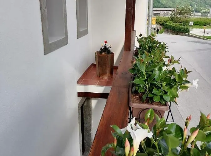 Apartment Hisa Pod Gradicem